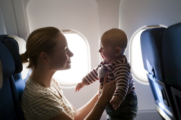 с ребенком в самолете